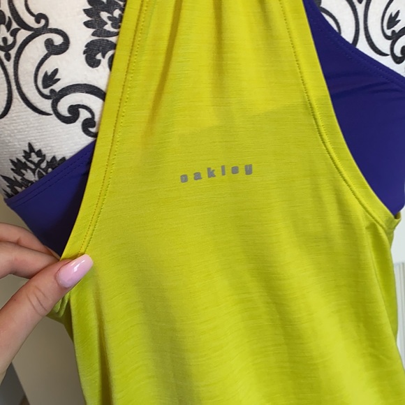 Women’s Oakley Training Tank Top - Picture 12 of 12